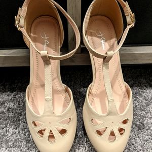 J Adams Vintage Cutout Low Heel